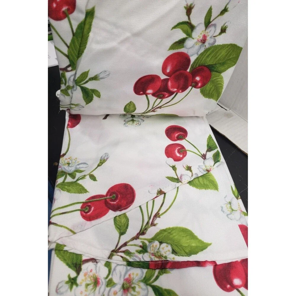Printed Spillproof Tablecloth, 70